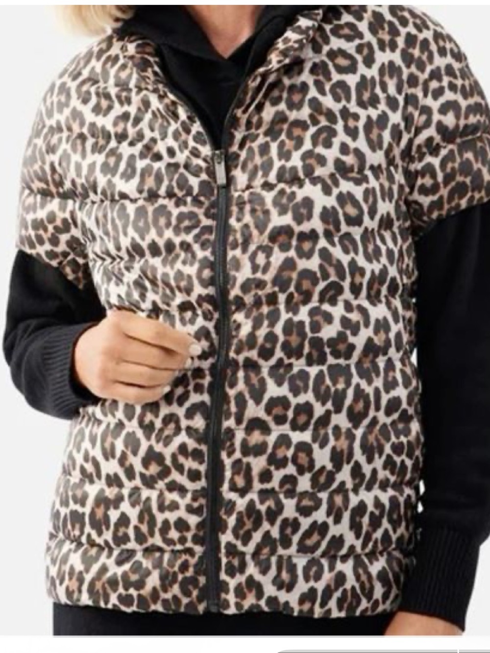 BNWT Martha Stewart leopard print short sleeve zip up down vest women’s xs